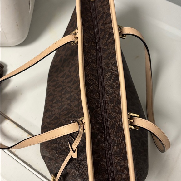Michael Kors Signature Tote Bag - Picture 11 of 11